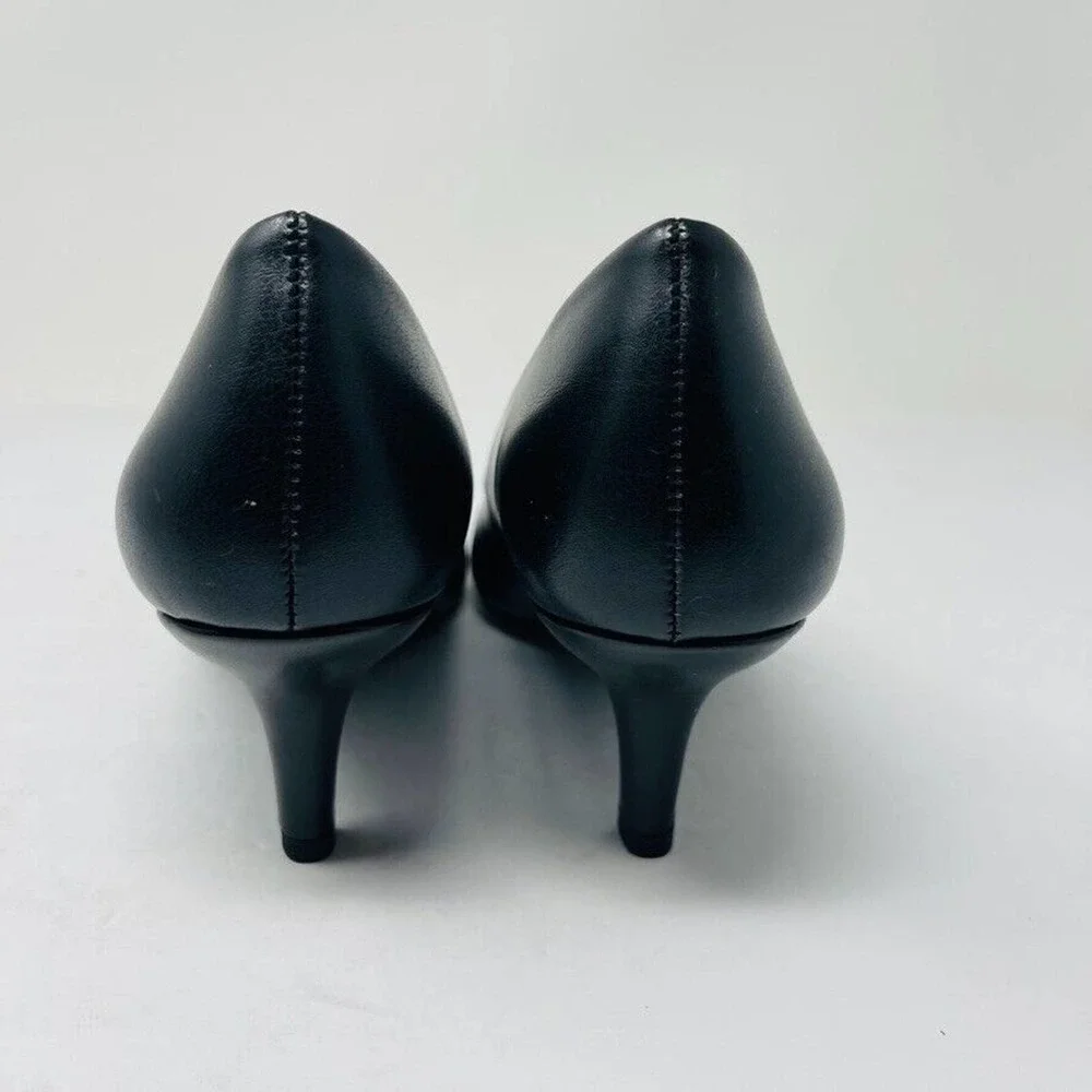 New Easy Street Womans Sz 8.5M Passion Pumps New Navy Comfort Heels NIB